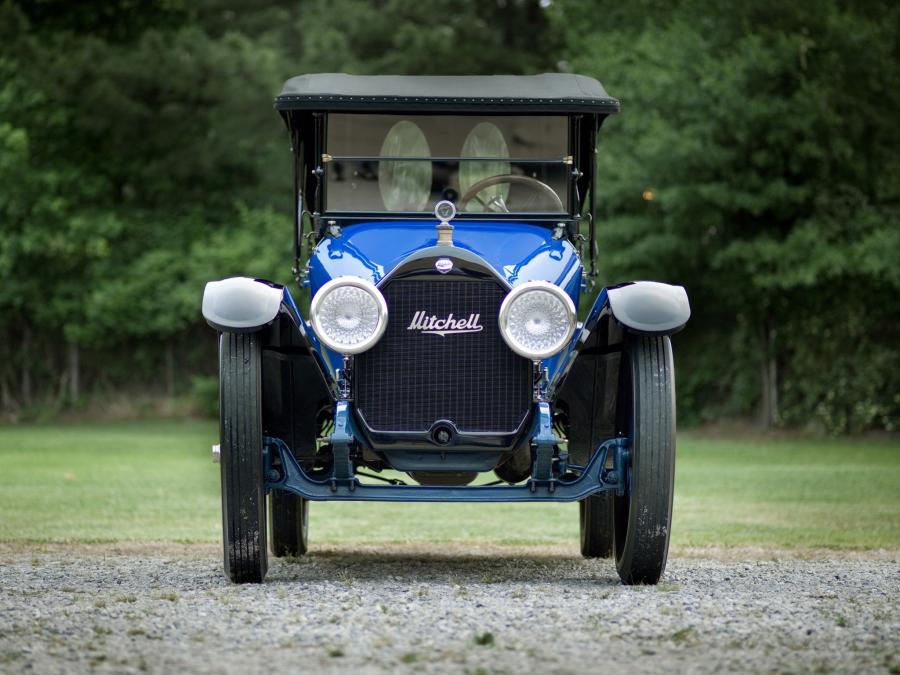  Mitchell Light Six 6-Passenger Touring 1915 года  (фото 10 из 10)